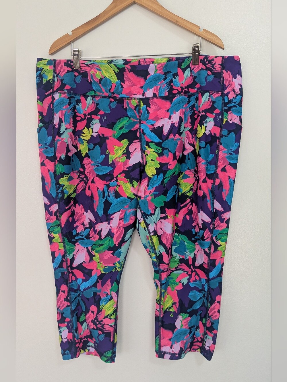Tek Gear Ultra Stretch Floral Capri Workout Leggings Pockets Size 3X